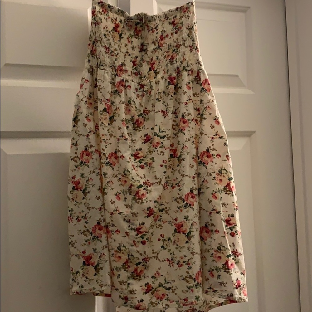 Dress - Picture 2 of 4